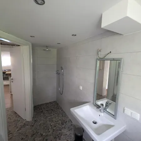 Messewohnung In Traumhafter Lage Apartment Hannover